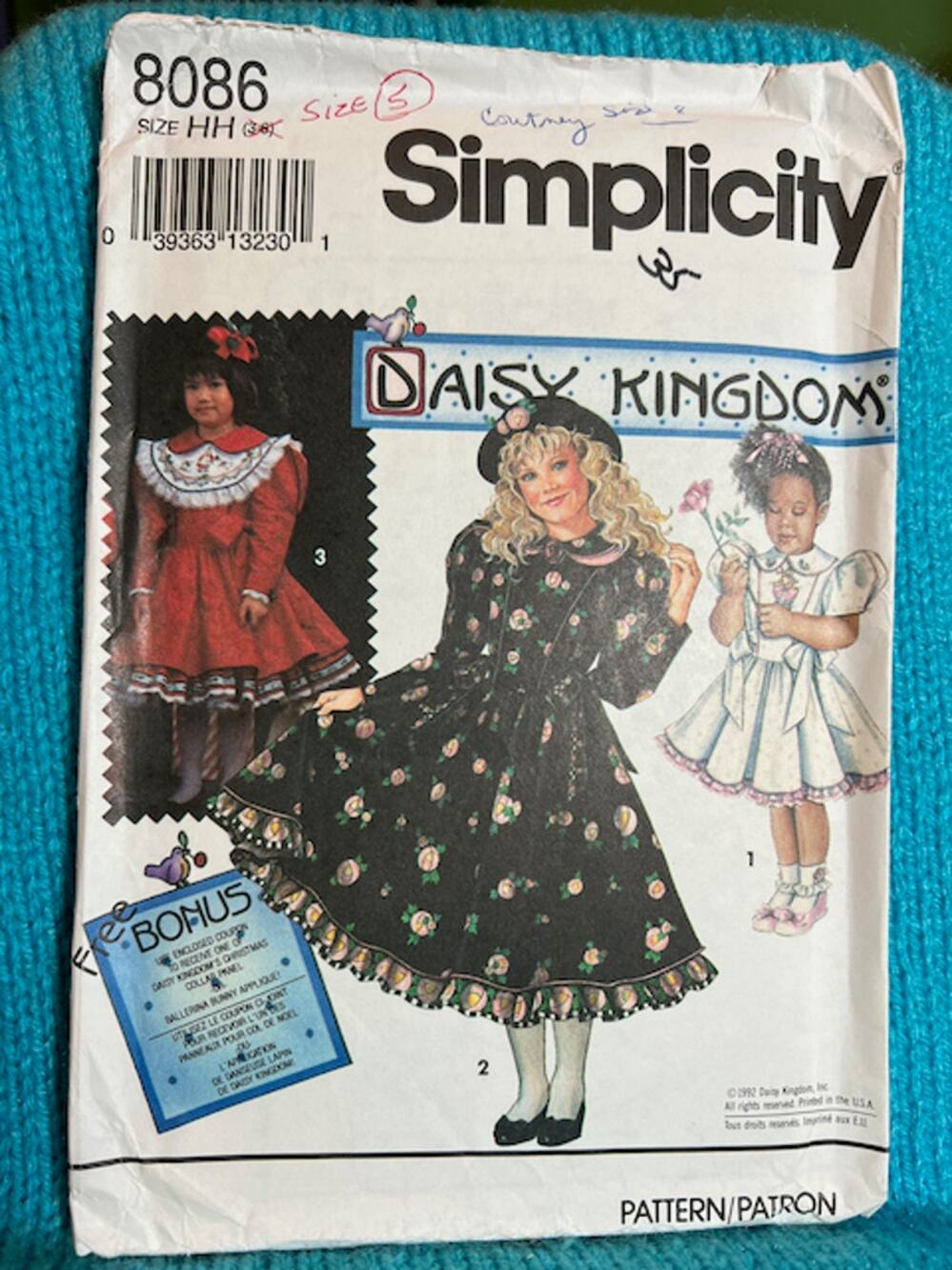 Simplicity Sewing pattern 8086 girls dress Daisy kingdom sz 3-5